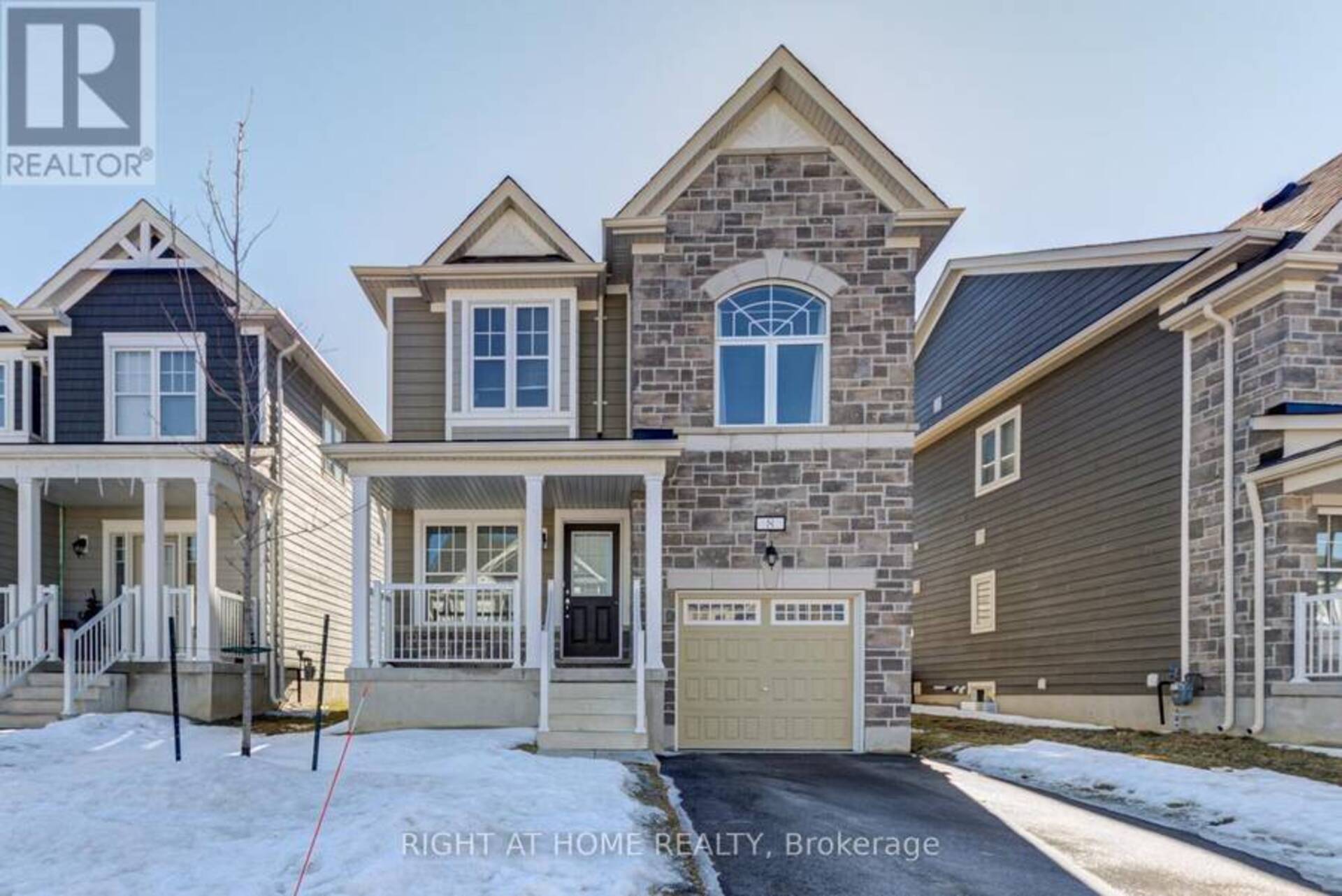 8 BOBOLINK DRIVE Wasaga Beach