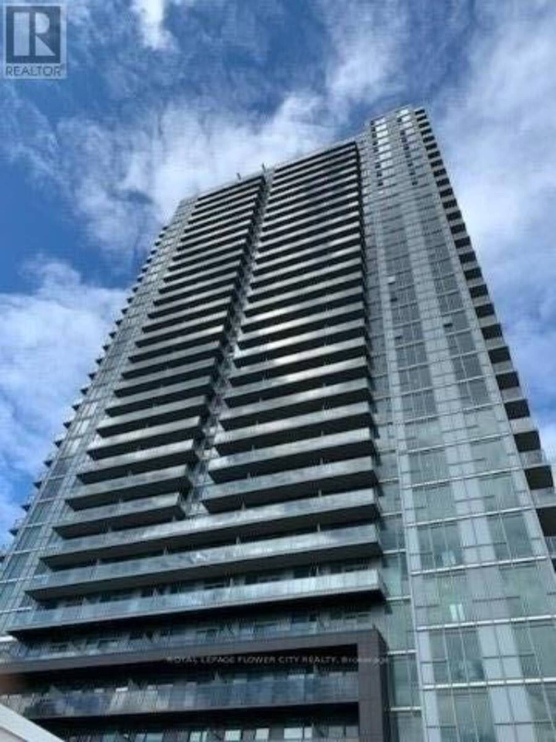 3218 - 7895 JANE STREET Vaughan