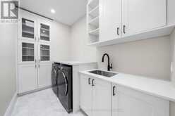 66 PARKHURST BOULEVARD Toronto