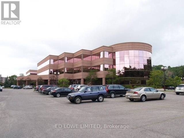 205 - 126 WELLINGTON STREET W Barrie Ontario