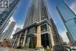 1014 - 11 YORKVILLE AVENUE Toronto