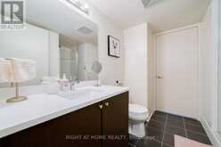 827 - 525 WILSON AVENUE Toronto