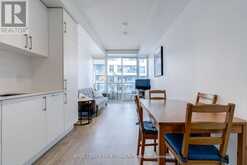 1516 - 27 BATHURST STREET W Toronto