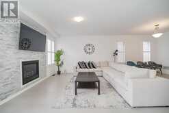 3086 PAPERBIRCH TRAIL Pickering