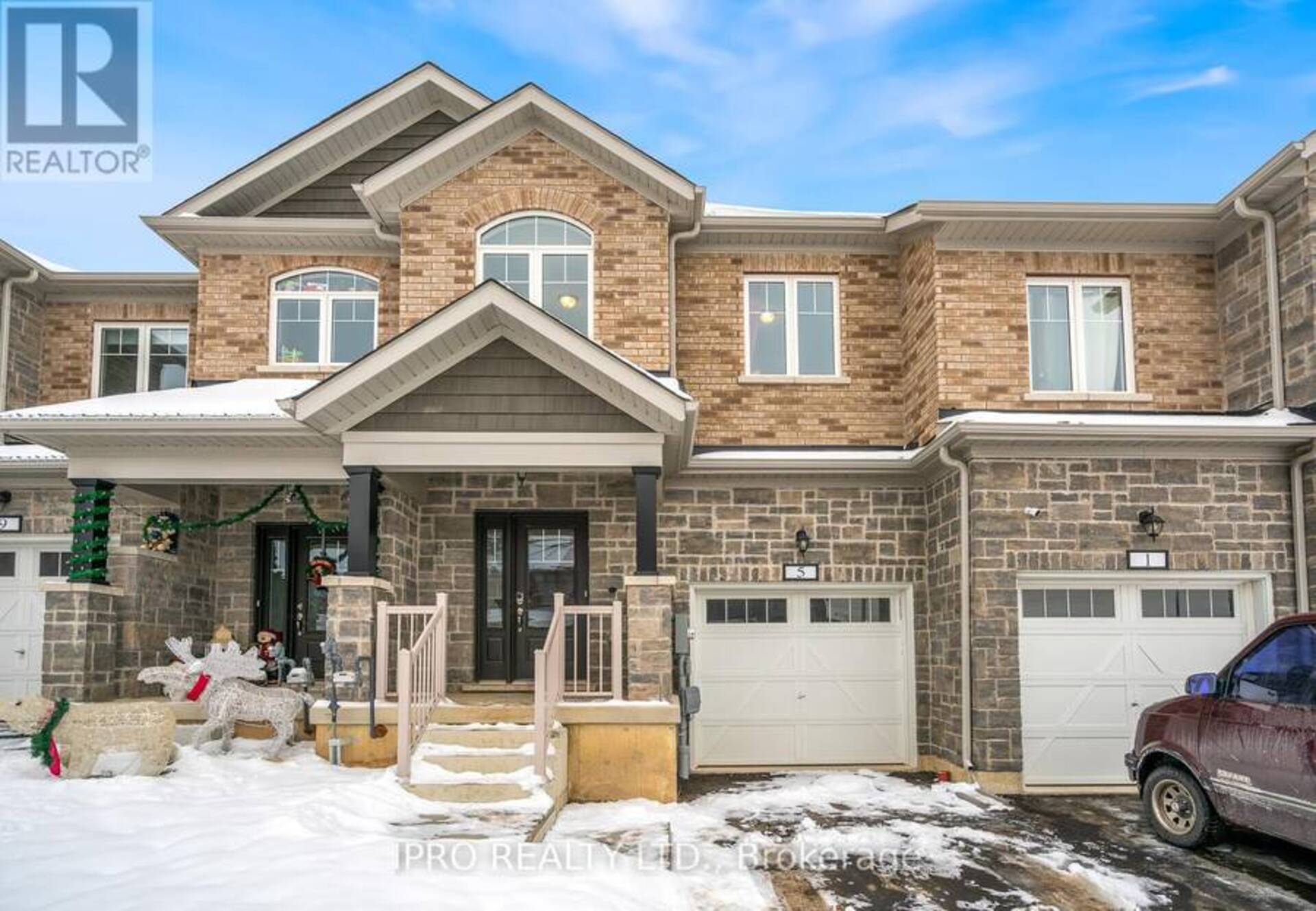 5 SAPPHIRE WAY Thorold