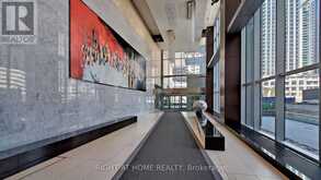 7405 B - 388 YONGE STREET Toronto