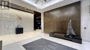 7405 B - 388 YONGE STREET Toronto