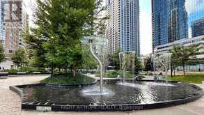 7405 B - 388 YONGE STREET Toronto