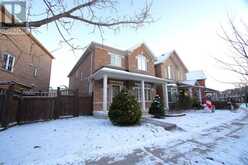 15 PYNESIDE STREET Markham