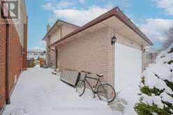 LOWER - 18 ROCKWAY COURT S Hamilton