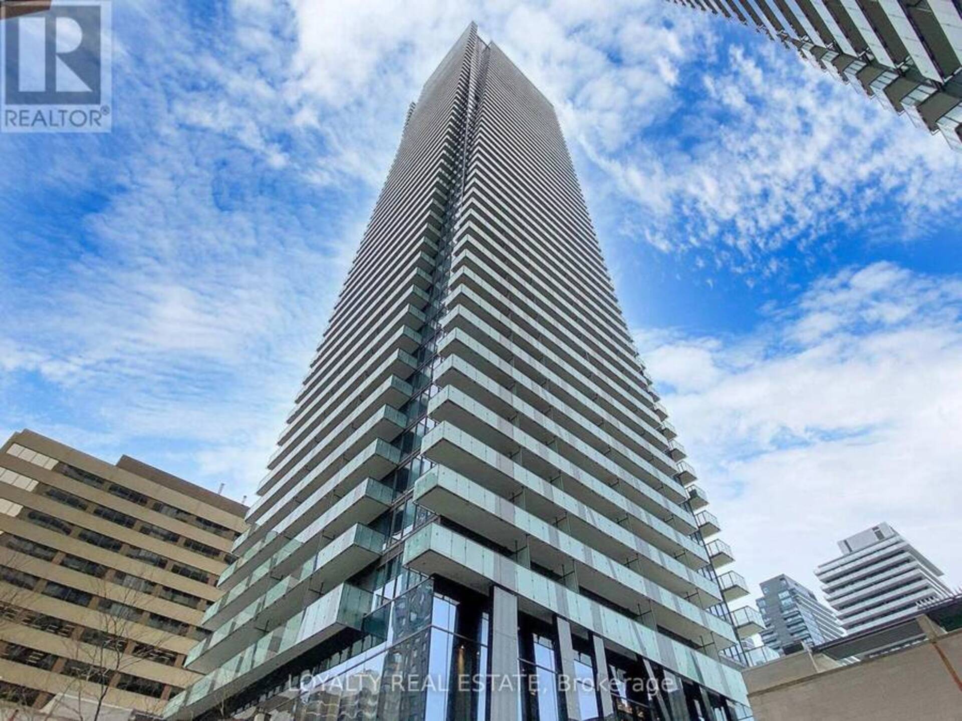 5003 - 1080 BAY STREET Toronto