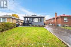 16 BENWAY DRIVE Toronto