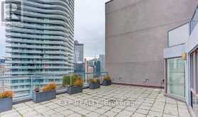 2508 - 24 WELLESLEY STREET W Toronto