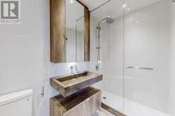 1010 - 11 YORKVILLE AVENUE Toronto