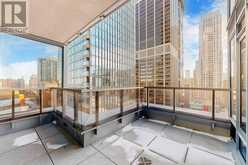 1010 - 11 YORKVILLE AVENUE Toronto