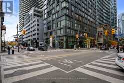 602 - 101 PETER STREET Toronto