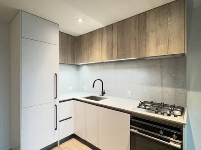 406 - 2625 DUNDAS STREET W Toronto Ontario