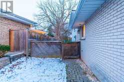 2145 SANDRINGHAM DRIVE Burlington