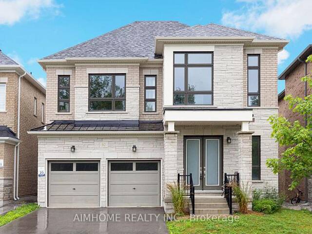 92 WOODHAVEN AVENUE Aurora Ontario