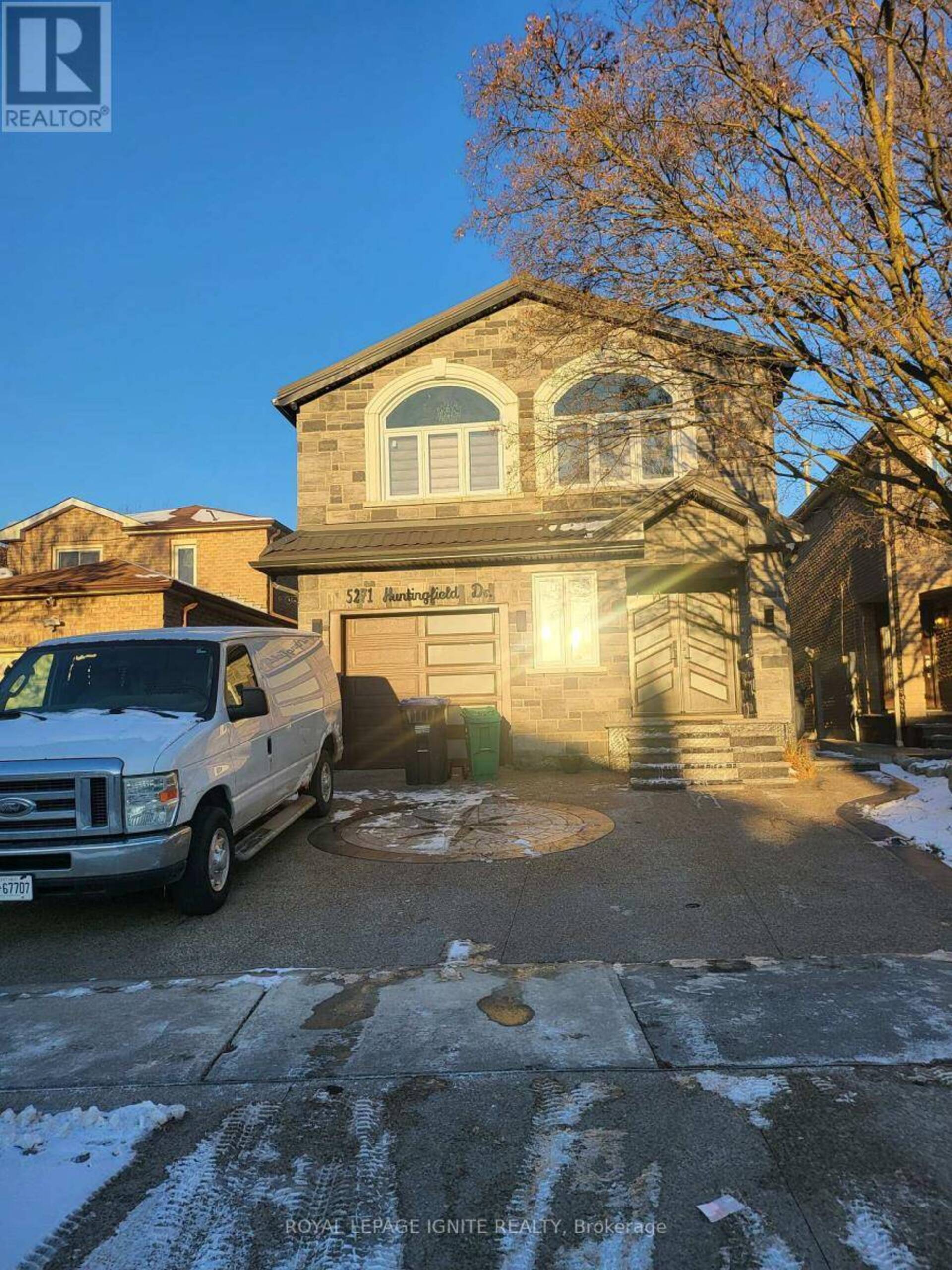 BSMT - 5271 HUNTINGFIELD DRIVE Mississauga