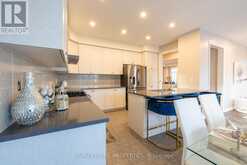 8 LOUIS WAY Scugog