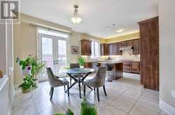 1 BR - 96 VIA ROMANO BOULEVARD Vaughan