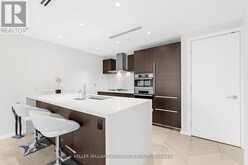 2104 - 180 UNIVERSITY AVENUE Toronto