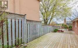 38 CRESTHAVEN DRIVE E Toronto