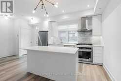 7 - 50 HOLMES AVENUE Toronto