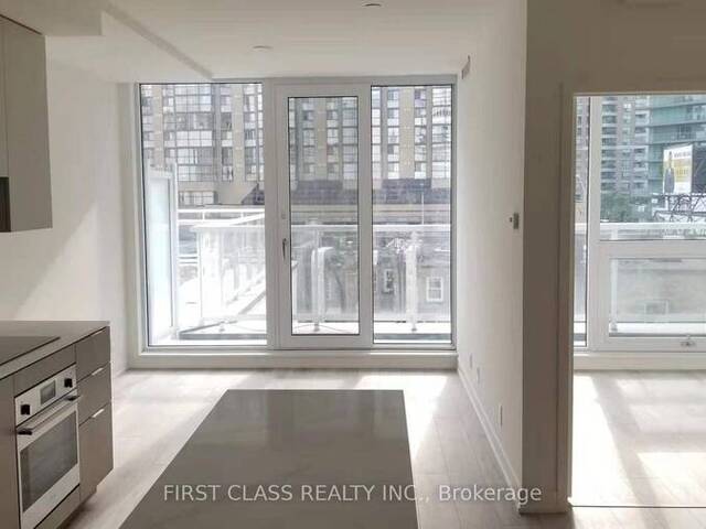 304 - 15 HOLMES AVENUE Toronto Ontario