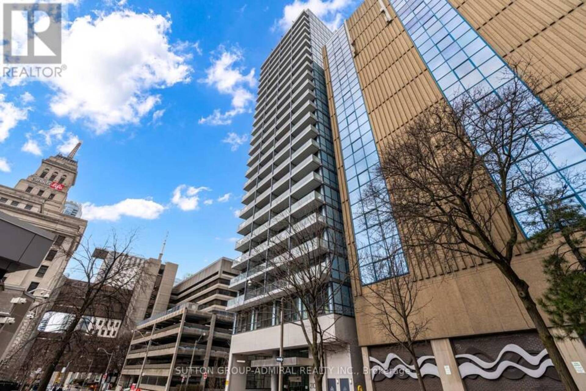 1611 - 210 SIMCOE STREET Toronto