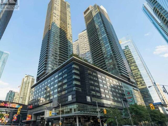 4611 - 65 BREMNER BOULEVARD Toronto Ontario