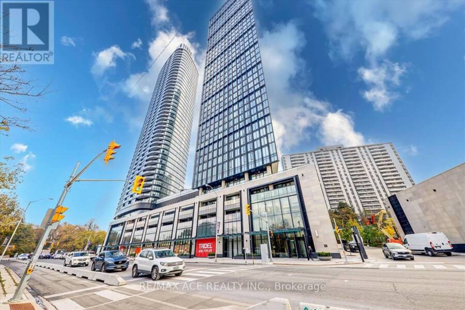 1703 - 575 BLOOR STREET E Toronto