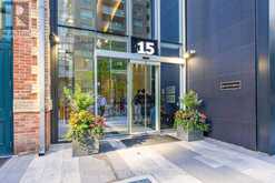 2204 - 15 GRENVILLE STREET Toronto