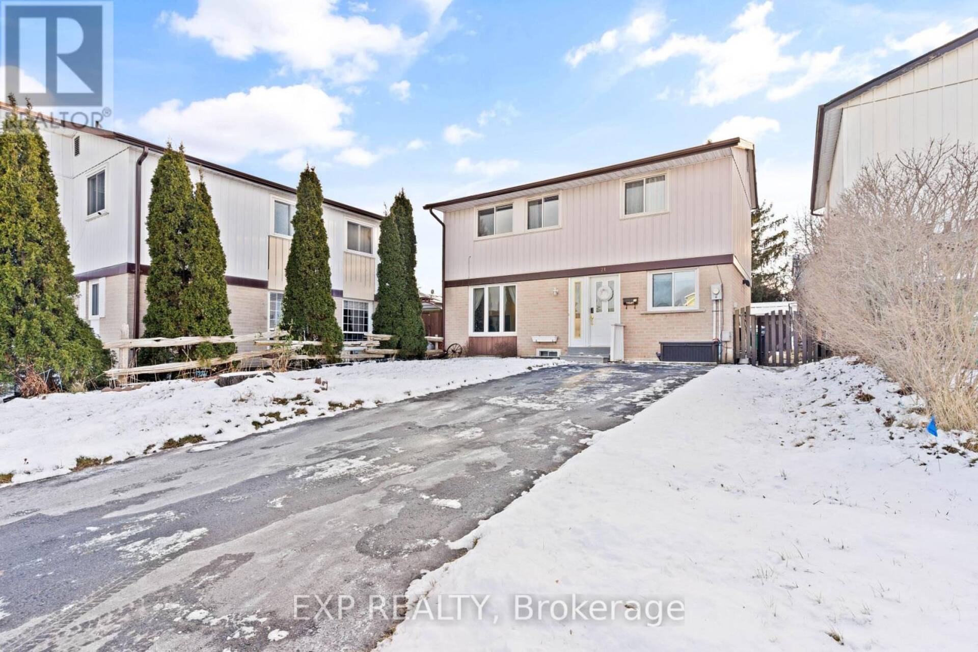 21 HAMLET COURT Brampton