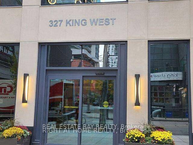 4104 - 327 KING STREET W Toronto Ontario