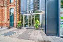 405 - 15 GRENVILLE STREET Toronto