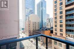 405 - 15 GRENVILLE STREET Toronto