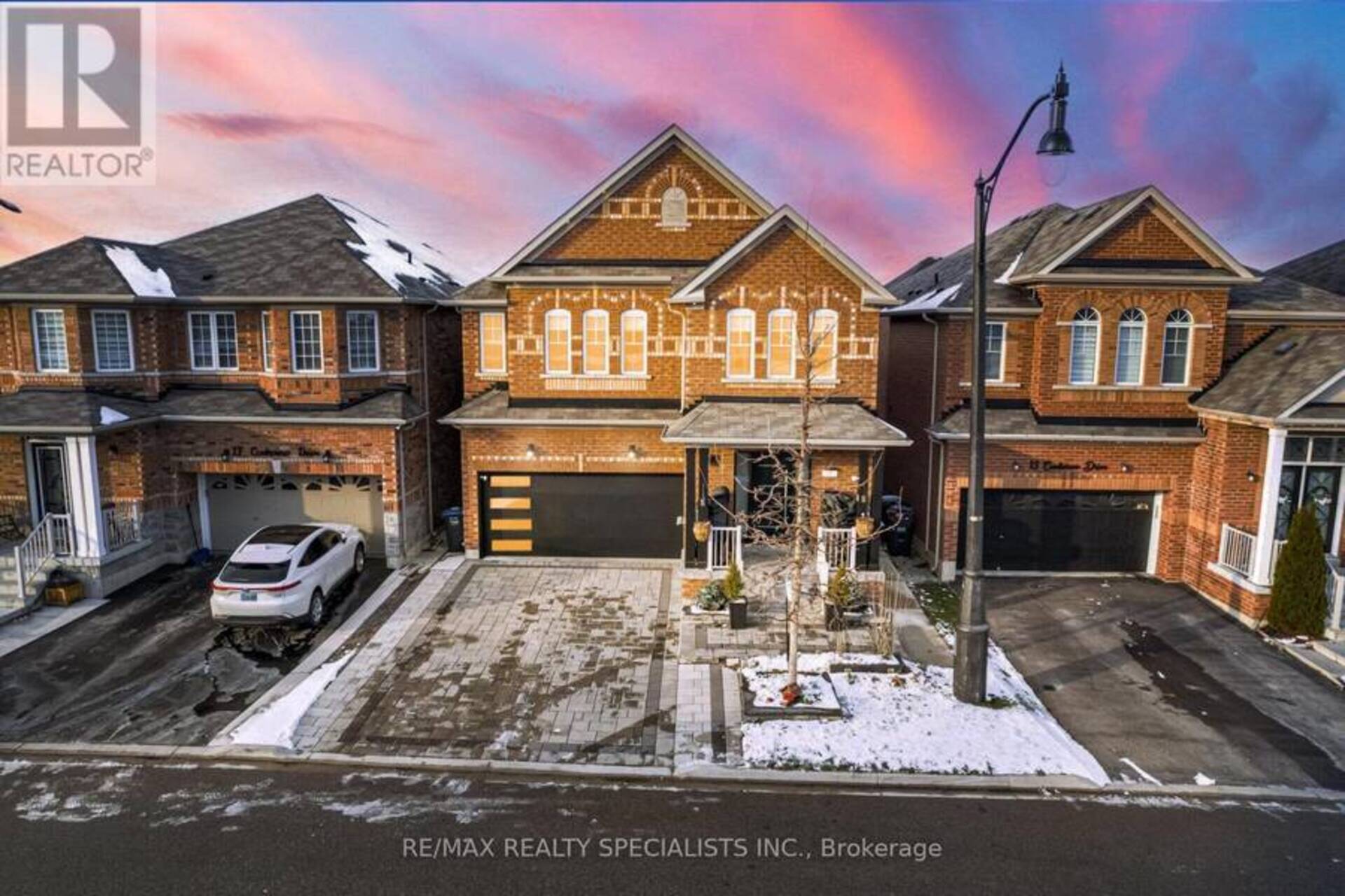 15 COOKVIEW DRIVE Brampton