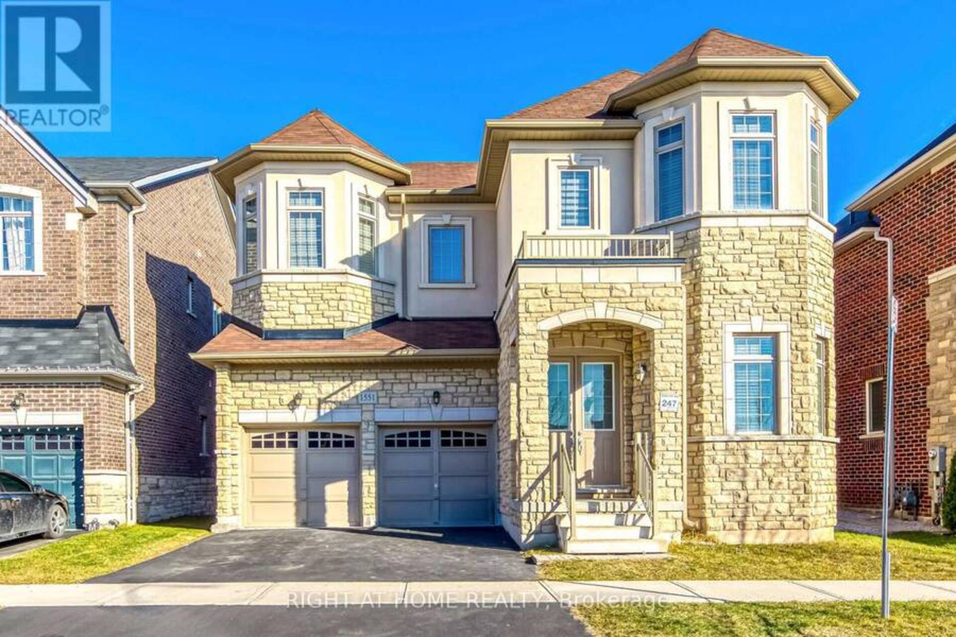 1551 DORAN CRESCENT Milton