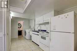 121 AMBERJACK BOULEVARD Toronto