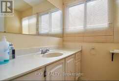 2 DOVE HAWKWAY WAY Toronto