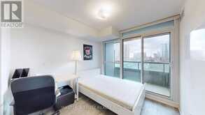 809 - 25 LOWER SIMCOE STREET Toronto