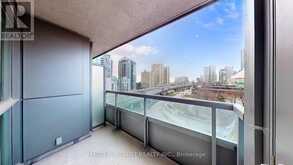 809 - 25 LOWER SIMCOE STREET Toronto