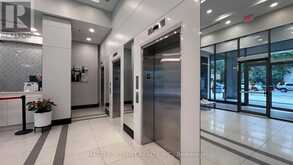 809 - 25 LOWER SIMCOE STREET Toronto