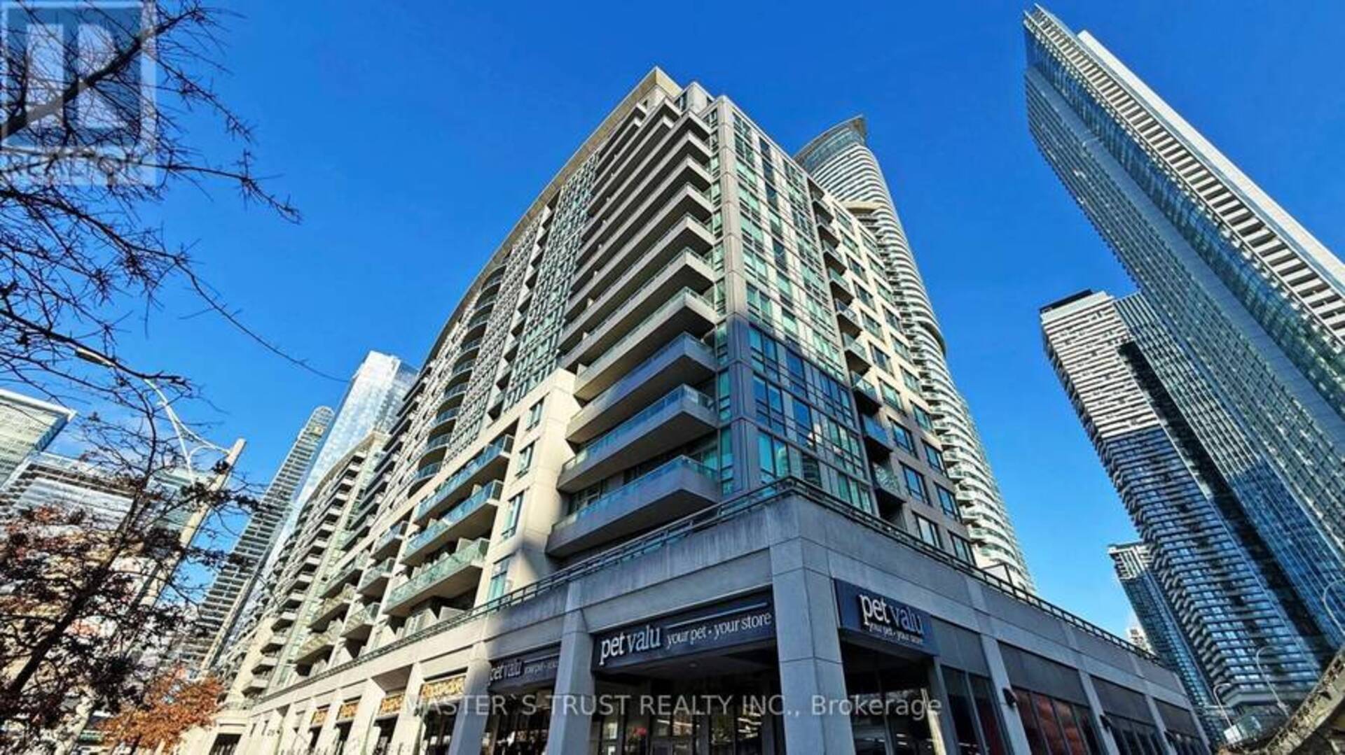 809 - 25 LOWER SIMCOE STREET Toronto