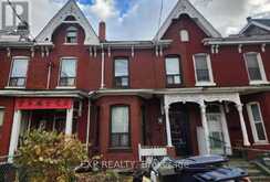 79 BALDWIN STREET Toronto