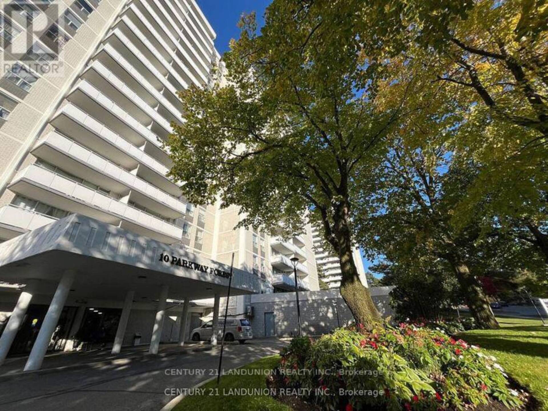 1702 - 10 PARKWAY FOREST DRIVE Toronto