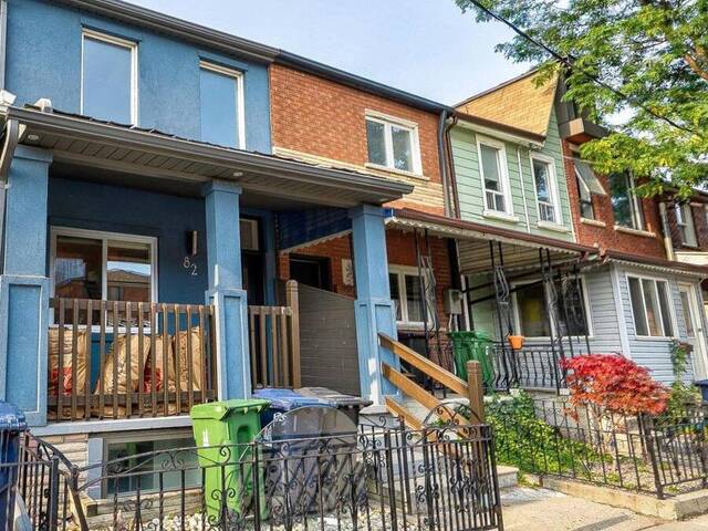 82 WOLSELEY STREET Toronto Ontario