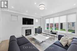 34 CONCERT HILL WAY East Gwillimbury